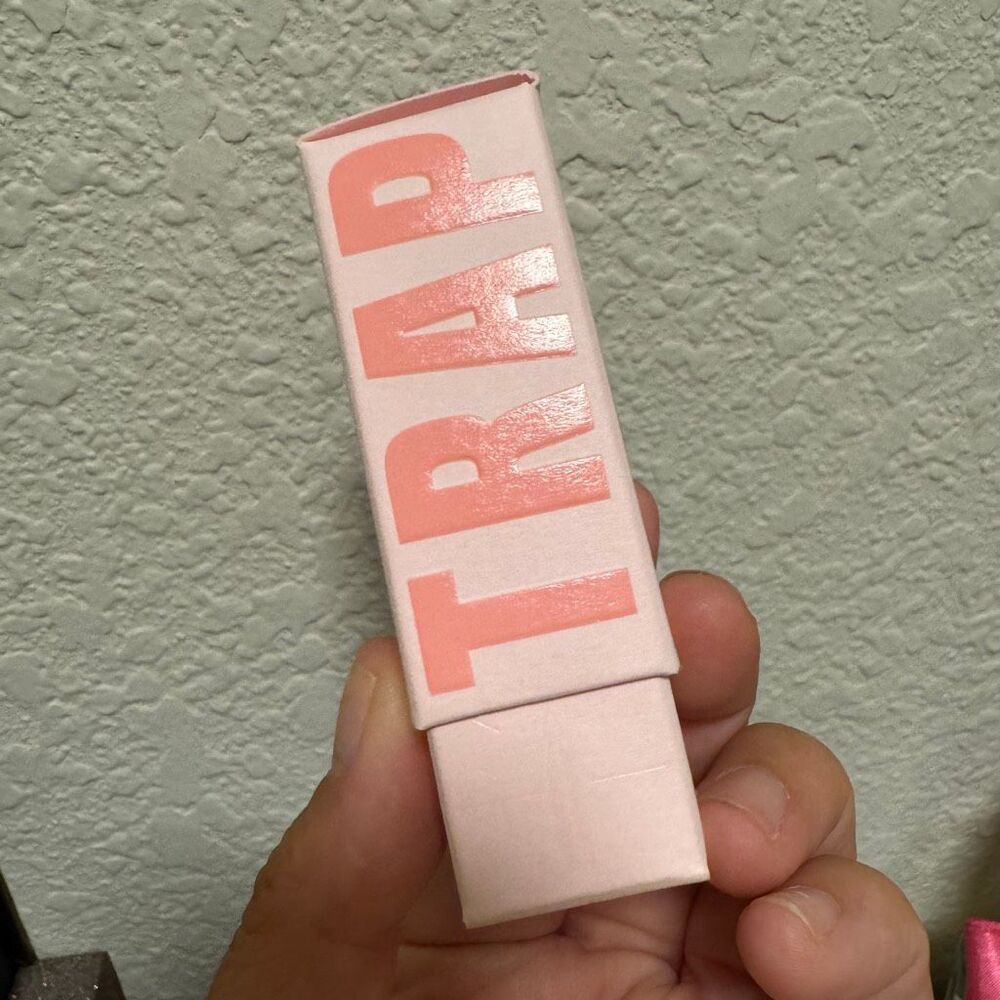 Jeffree Star Cosmetics Firestarter Orange Velvet Trap Lipstick BNIB